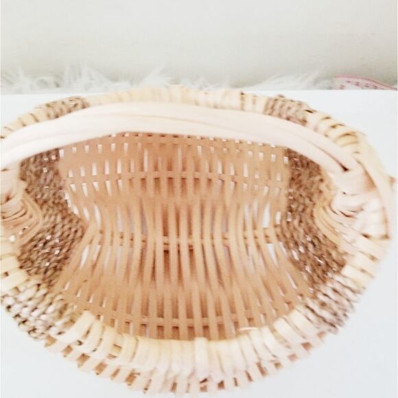 Handcrafted basket farmhouse decor style - Picture 5 of 7